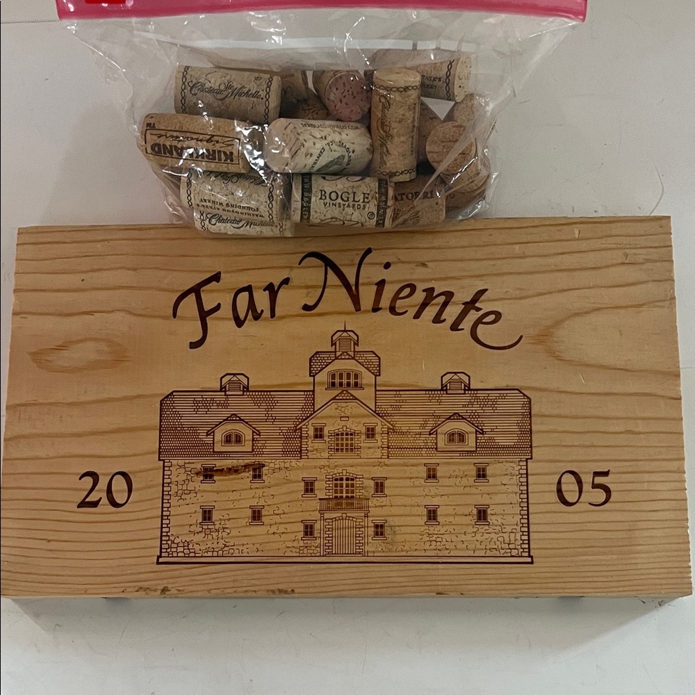 Wooden Wine Crate Panel plus 25 corks